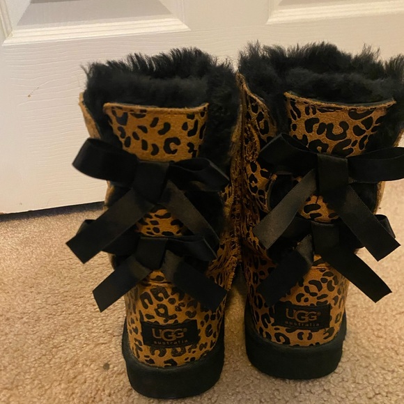 UGG cheetah print boots - Picture 2 of 4